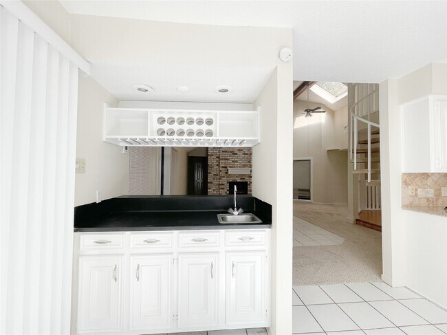 Building Photo - 6518 Tico Dr