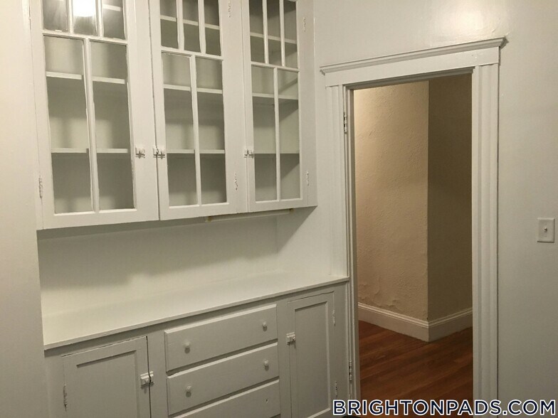 Building Photo - 66 Chiswick Rd