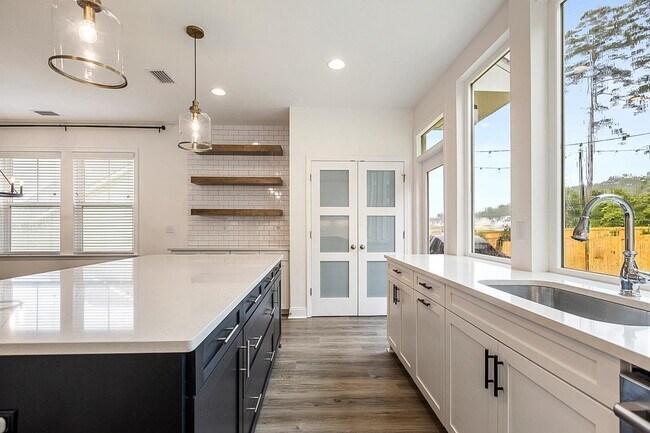 Building Photo - 3809 Ardmore Ln