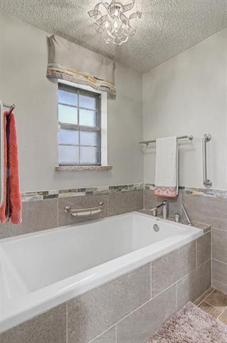 Building Photo - 604 Baker Dr