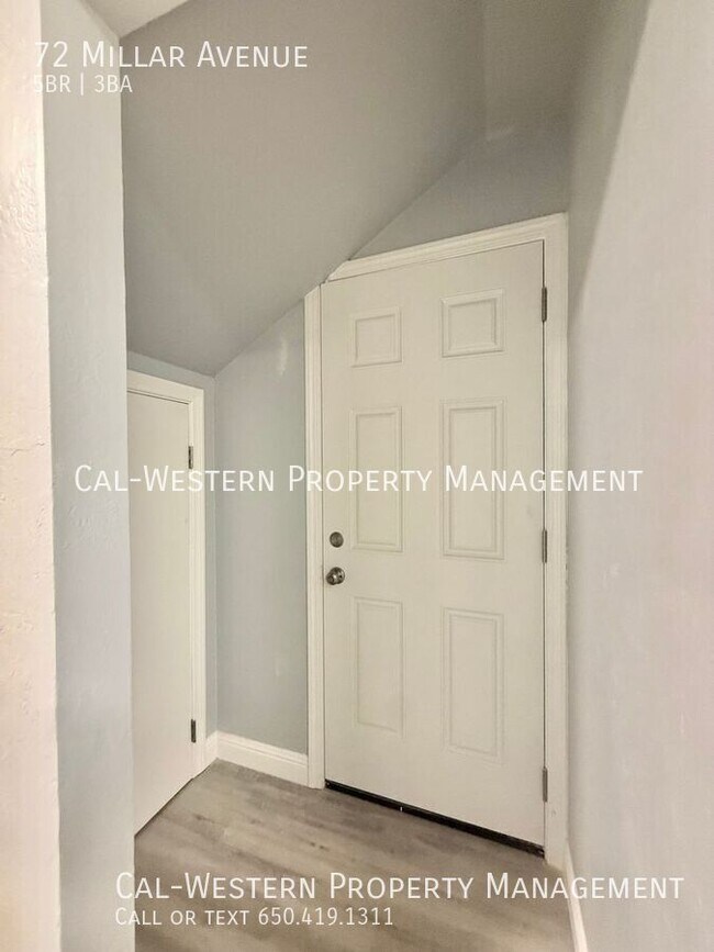 Building Photo - 72 Millar Ave