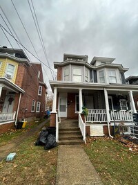 Building Photo - 251 Highland Ave