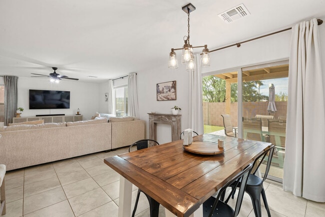 Building Photo - 11216 E Vail Vista Ct