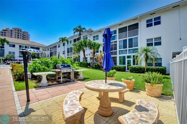 Building Photo - 1461 S Ocean Blvd