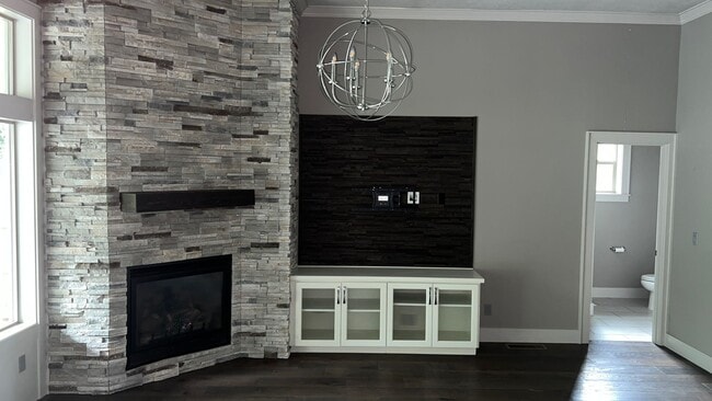 Building Photo - VIDEOTOUR: Executive-Style Custom Home, Incredible Quality! PETS WELCOME