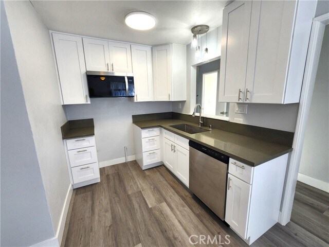 Building Photo - 9448 Rendalia St