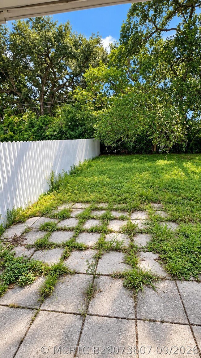 Building Photo - 15741 NW 38th Pl