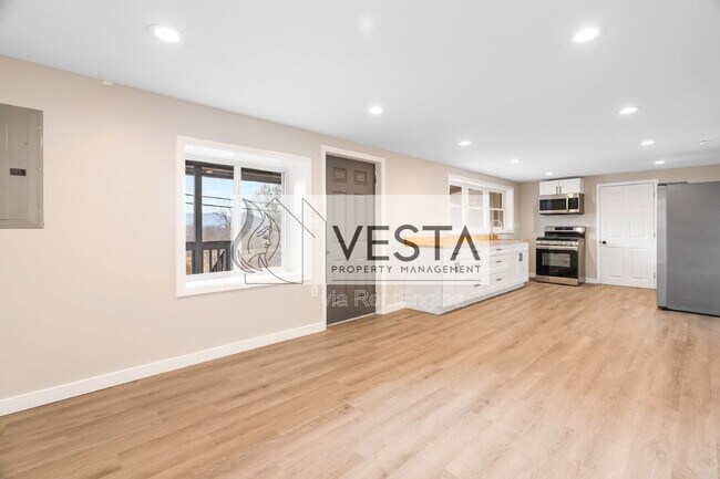 Building Photo - 2383 Dutch Cove Rd