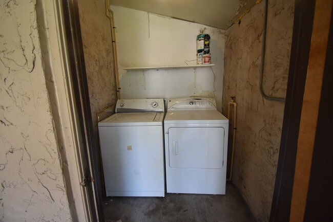 Building Photo - 2 Bed/2 Bath, 2nd Floor Condo at Marbeya C...