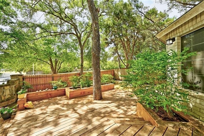 Building Photo - 8139 Evadean Cir