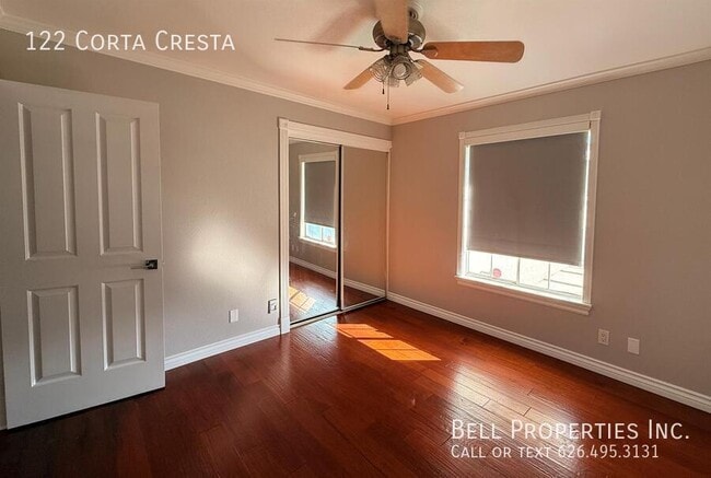 Building Photo - 122 Corta Cresta Dr
