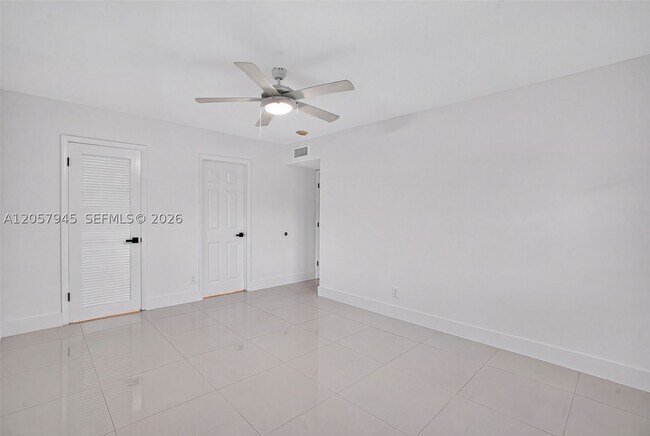 Building Photo - 13707 SW 91st Ct