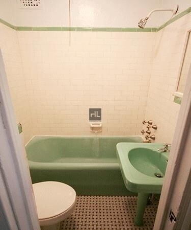 Building Photo - Waverly Place