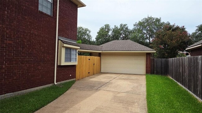 Building Photo - 16918 Ascot Meadow Dr