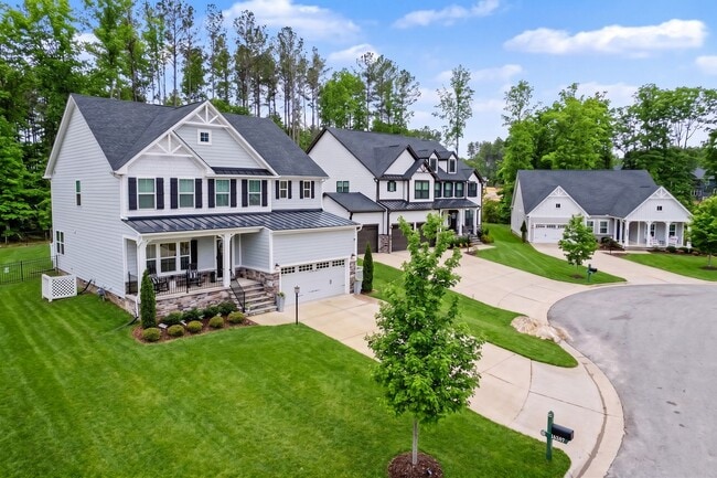 Building Photo - 4 Bedroom Executive Home located in Magnolia Green