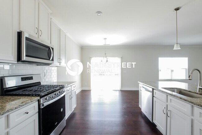 Building Photo - 3 Bedroom Pet-Friendly Home in Monroe, NC with Main Street Renewal