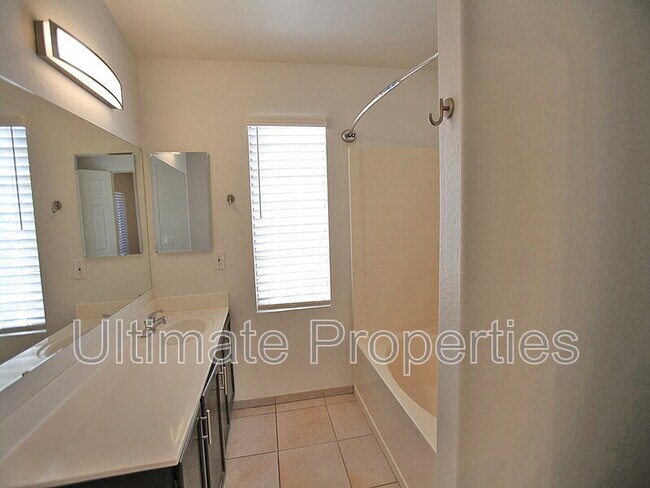 Building Photo - 8644 W Mauro Ln