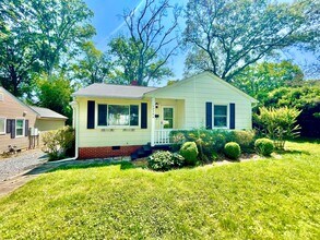 Building Photo - Beautiful 3 Bed 1 Bath Home Located near target shopping center off of Battleground in desirable ...