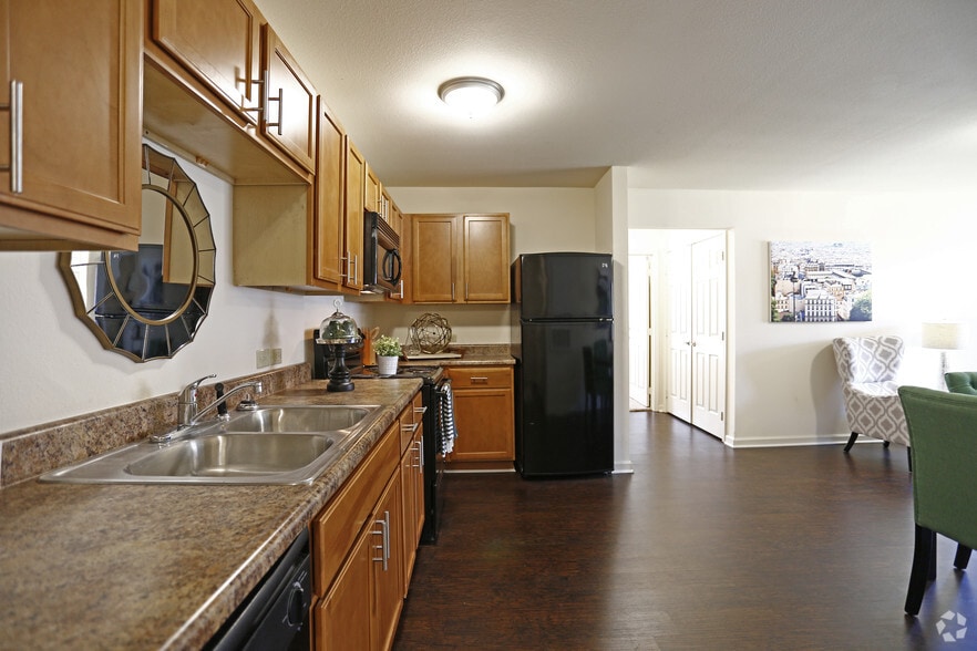 Primary Photo - Glenrock Apartments