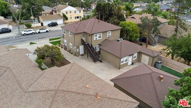 Building Photo - 6311 S La Tijera Blvd