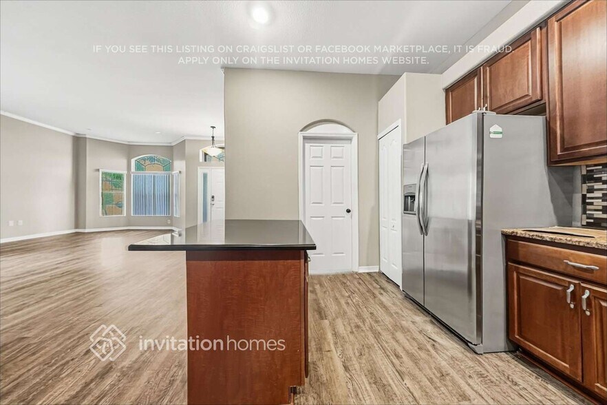 Building Photo - 3715 Eaglewood St