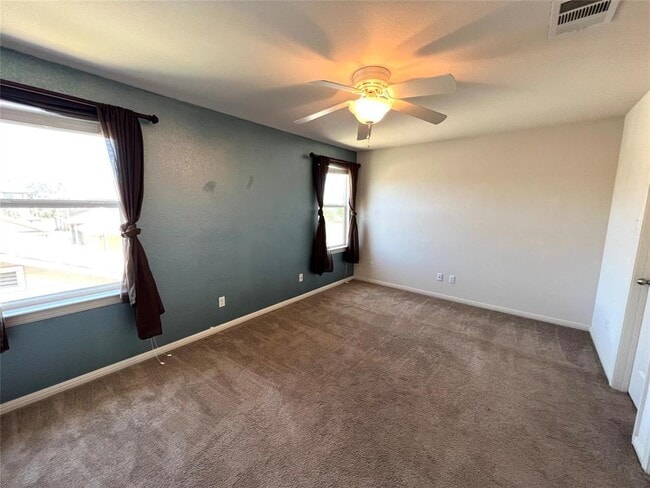 Building Photo - 801 Alamo Plaza Dr