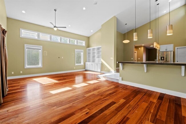 Building Photo - 2609 Oak Haven Dr