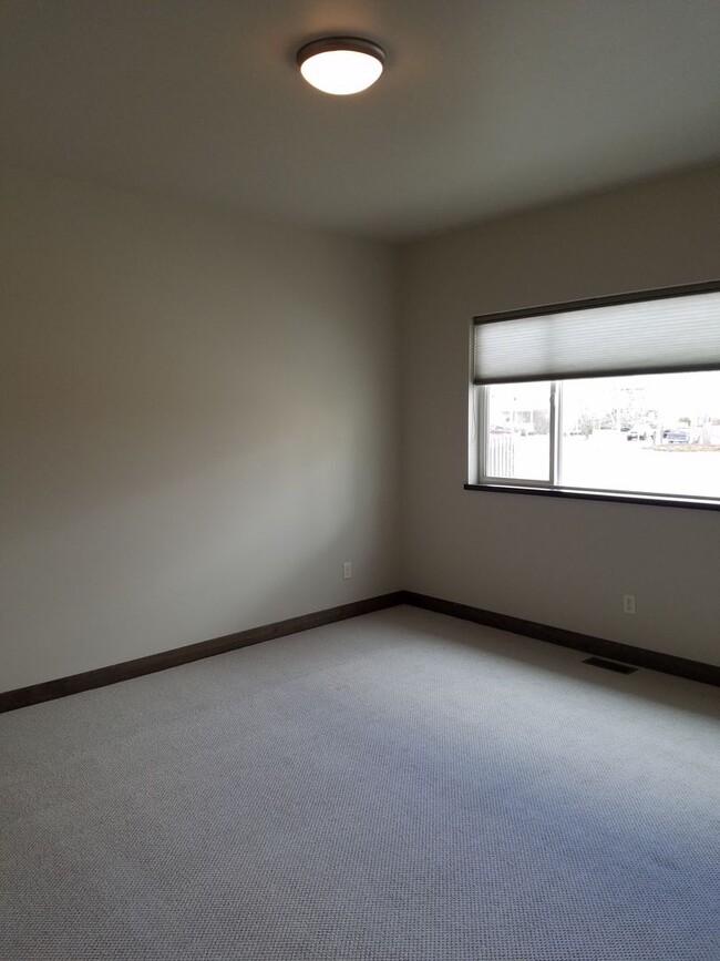 Building Photo - New construction 3 Bed 2 Bath w/ double at...