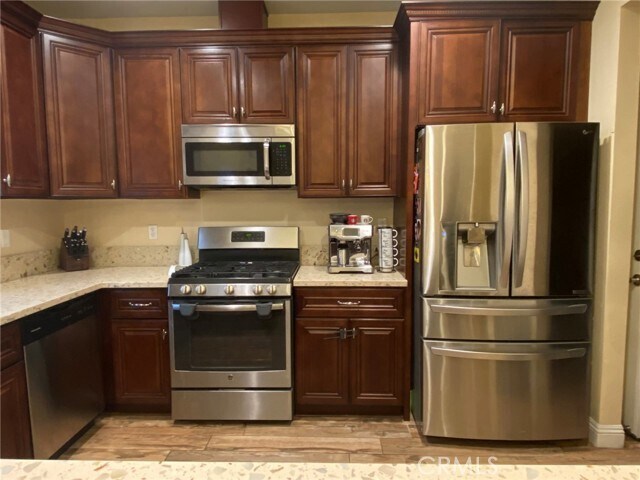 Building Photo - 9116 Florence Ave