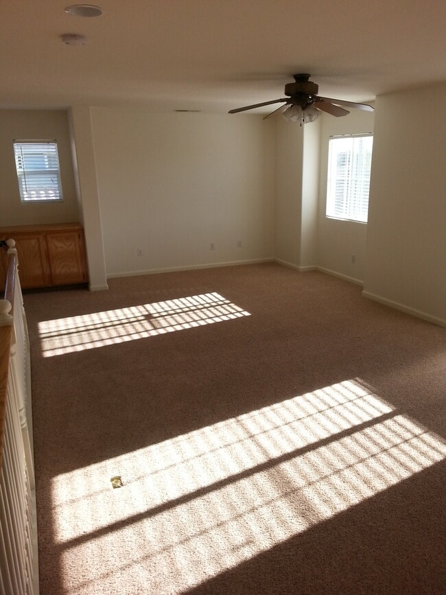 Building Photo - 10087 Tuzza Ct