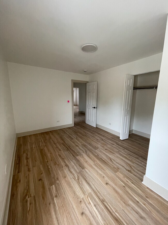 Building Photo - 4243 W Haddon Ave