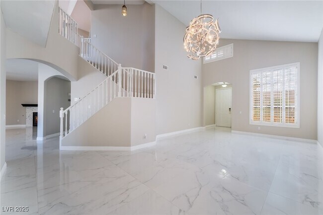 Building Photo - 8516 Summer Vista Ave