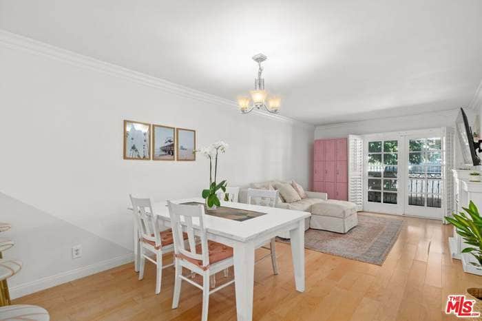 Building Photo - 1125 Pico Blvd