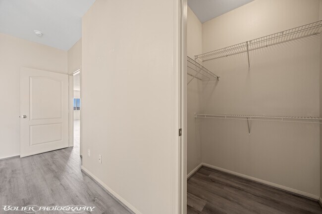 Building Photo - 470 Turtleback Rd