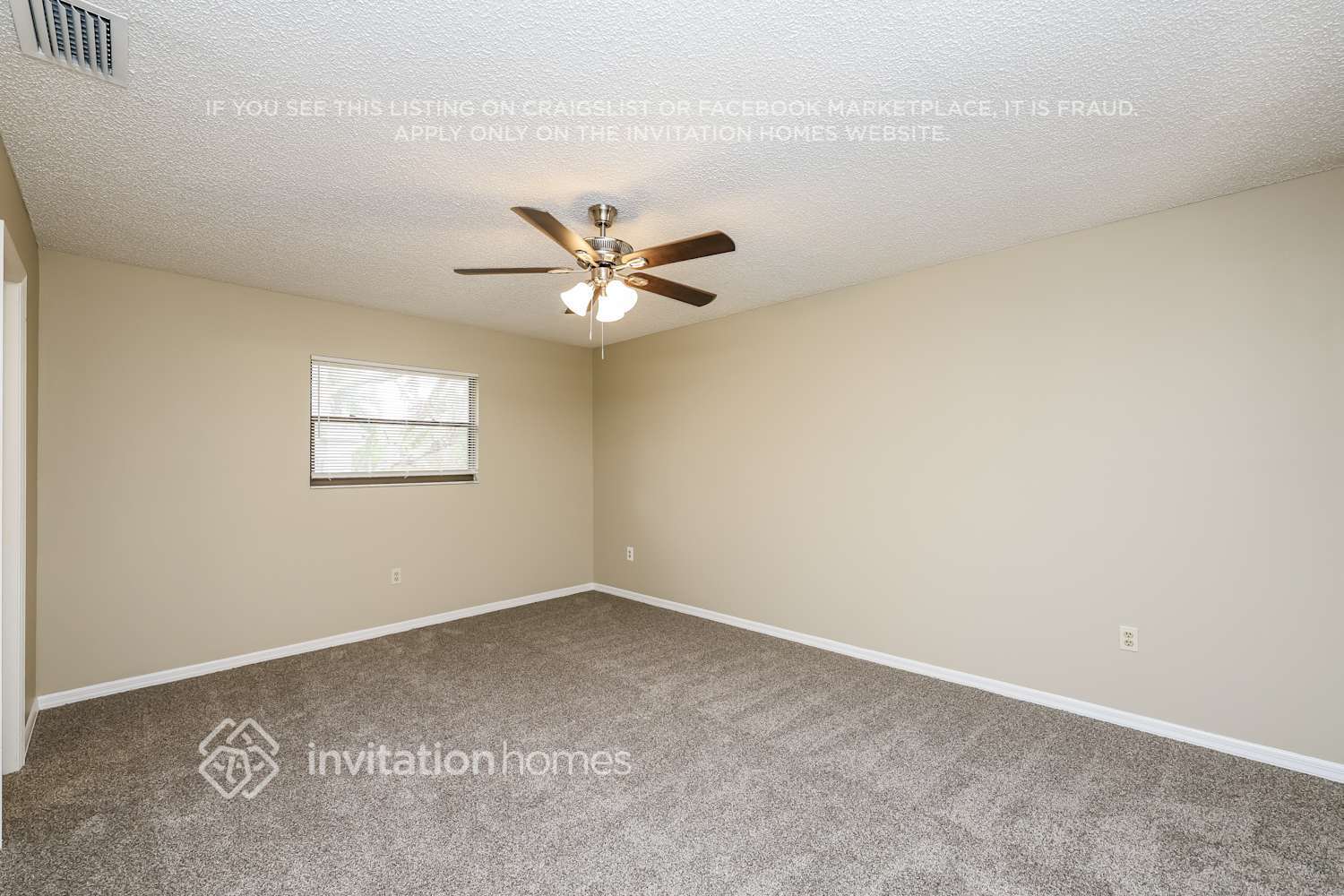 Building Photo - 1051 Sugartree Dr S