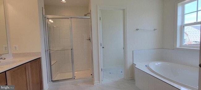 Building Photo - 9431 Alloway Dr