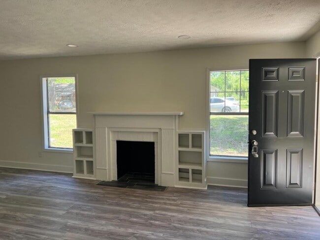 Building Photo - 4327 Welota Dr
