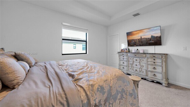 Building Photo - 11851 SW 246 Terrace