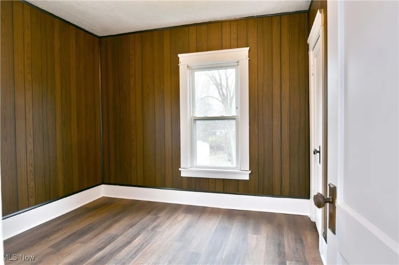 Building Photo - 2785 Deforest Rd SE