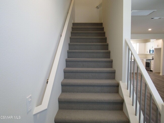 Building Photo - 527 Winchester Dr