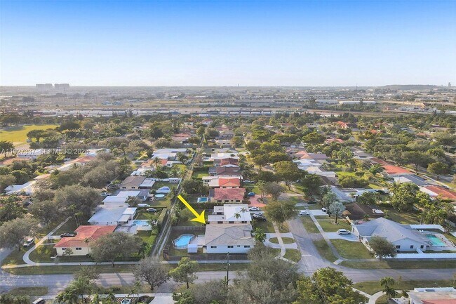 Building Photo - 1102 Meadow Lark Ave