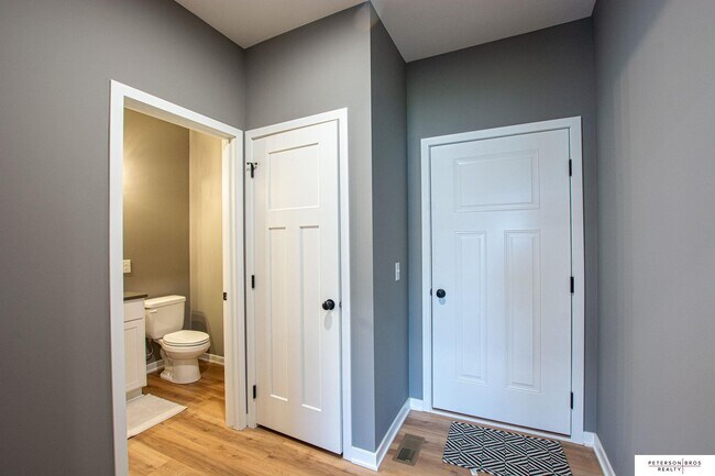 Building Photo - 14804 Willow St