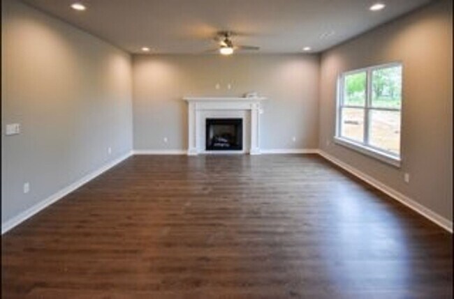 Building Photo - 456 N Otoe St