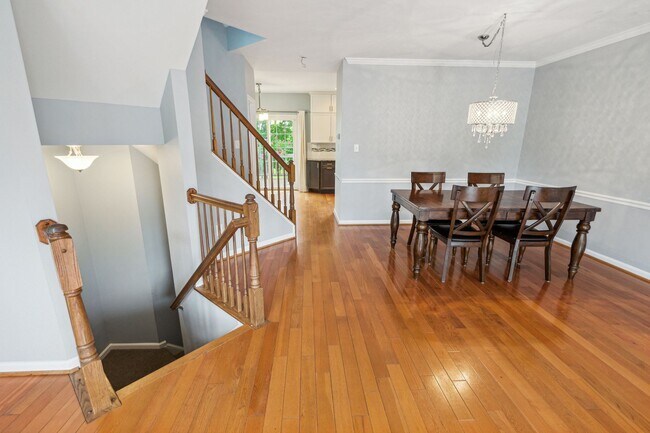 Building Photo - 7035 Fieldhurst Ct
