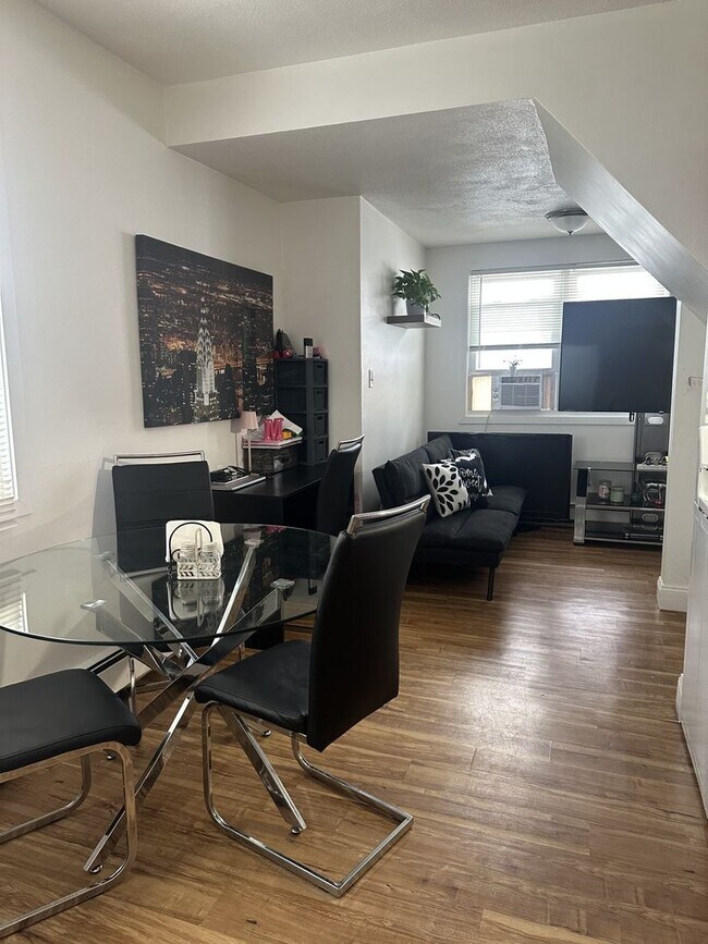 Building Photo - Walnut Avenue Investment LLC