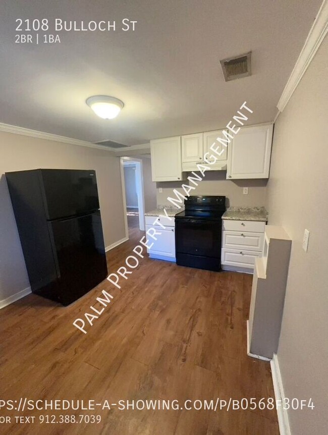 Building Photo - Newly Updated 2 Bedroom 1 Bathroom apartme...