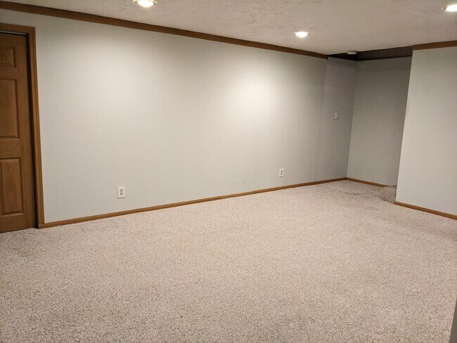 Building Photo - 2751 Wayfaring Ln