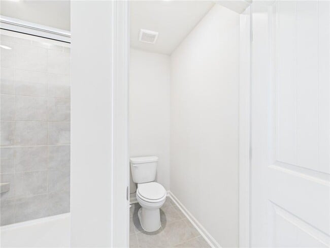 Building Photo - 2565 Poppy Ct