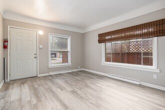 Building Photo - $849-Stylish 1-Bed/1-Bath Apartment with a...