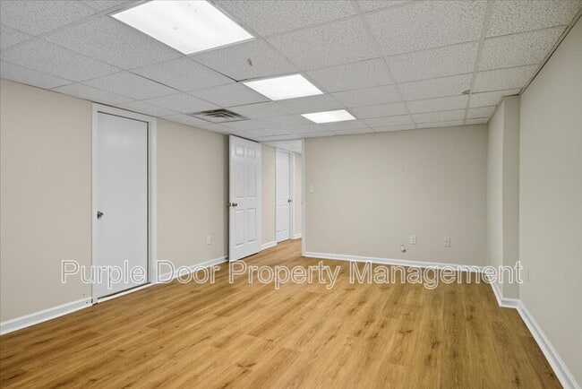 Building Photo - 4201 Autumn Lake Dr